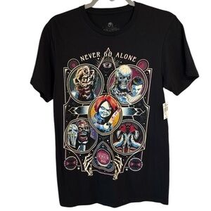 UNIVERSAL STUDIOS NWT 2023. Halloween Horror Nights Never Go Alone Size S.